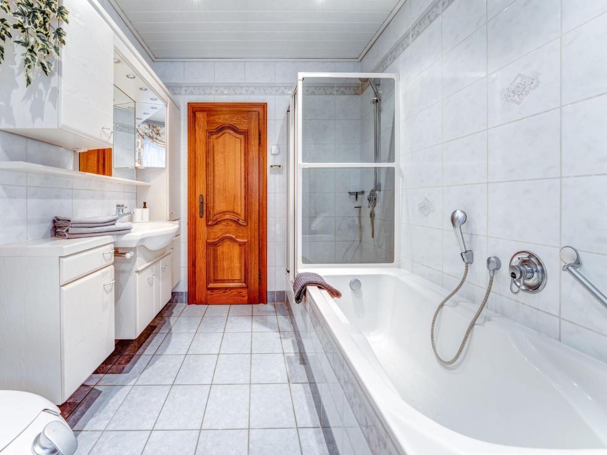 Spacious Flat In Adenau Near The N Rburgring Exteriör bild
