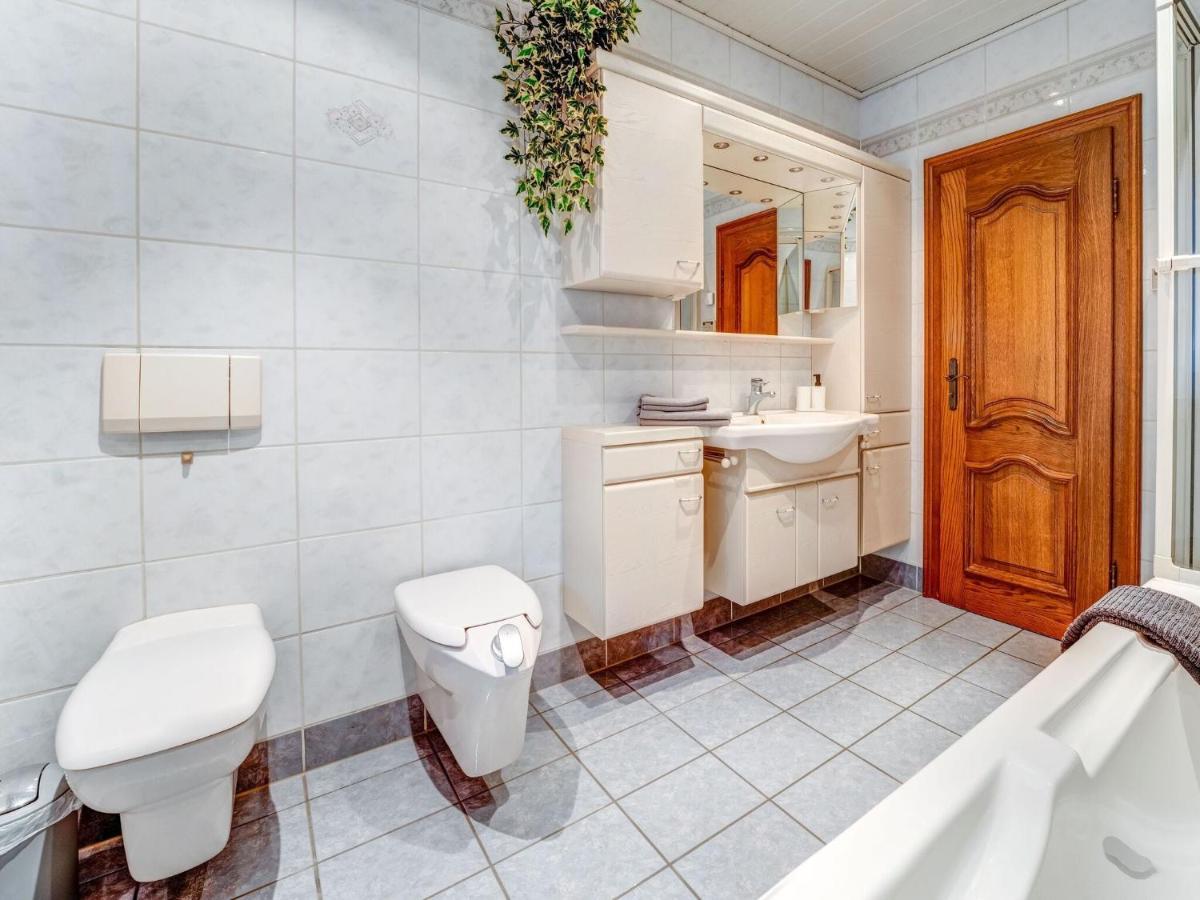 Spacious Flat In Adenau Near The N Rburgring Exteriör bild